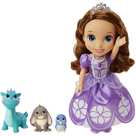 Disney Princess Кукла Princess Sofia and Animal Friends931010 Disney Princess Кукла Princess Sofia and Animal Friends931010Очаровательная кукла Disney Princess Princess Sofia and Animal Friends порадует любую девочку и обязательно станет ее любимой игрушкой. Трогательная малышка София из мультсериала Sofia The First одета в сиреневое платье, оформленное сверкающими узорами из блесток. На шее у куклы - медальон с подвеской, а ее каштановые волосы украшены блестящей тиарой принцессы. София обожает ухаживать за животными! В комплект входят три питомца Софии - птичка, кролик и дракон. Голова, руки и ноги куклы подвижны, что позволяет придавать ей различные позы. Игры с куклой способствуют эмоциональному развитию ребенка, а также помогают формировать воображение и художественный вкус. Малышка проведет множество счастливых часов, играя с очаровательной принцессой Софией. Великолепное качество исполнения делают эту игрушку чудесным подарком к любому празднику.