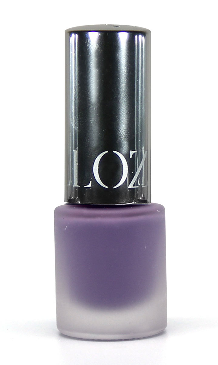 Yllozure Лак для ногтей GLAMOUR MATT, тон 15, 12 мл6315 Yllozure Лак для ногтей GLAMOUR MATT, тон 15, 12 мл6315Лак для ногтей Гламур МАТТ.Сделать эффектный сатиновый маникюр теперь легко! Нанесите на ногти лак Yllozure Matt color, при высыхании слоя лака, вы увидите постепенное превращение глянцевого покрытия в матовое. Новые компоненты в составе лака позволили добиться нового вида маникюра, более тактильного, имеющего необычный вид не только зрительно, но и на ощупь. Этот вид лака отлично подойдет любительницам необычного, но спокойного маникюра, матовой, бархатной фактуры. Дождитесь полного высыхания. Поверх лака Matt color обычное верхнее покрытие наносить нельзя, иначе исчезнет матовый эффект.Лак помещен в красивый матовый флакон для наглядной демонстрации сатинового cвойства. Для более стойкого маникюра рекомендуем использовать Base 6170.