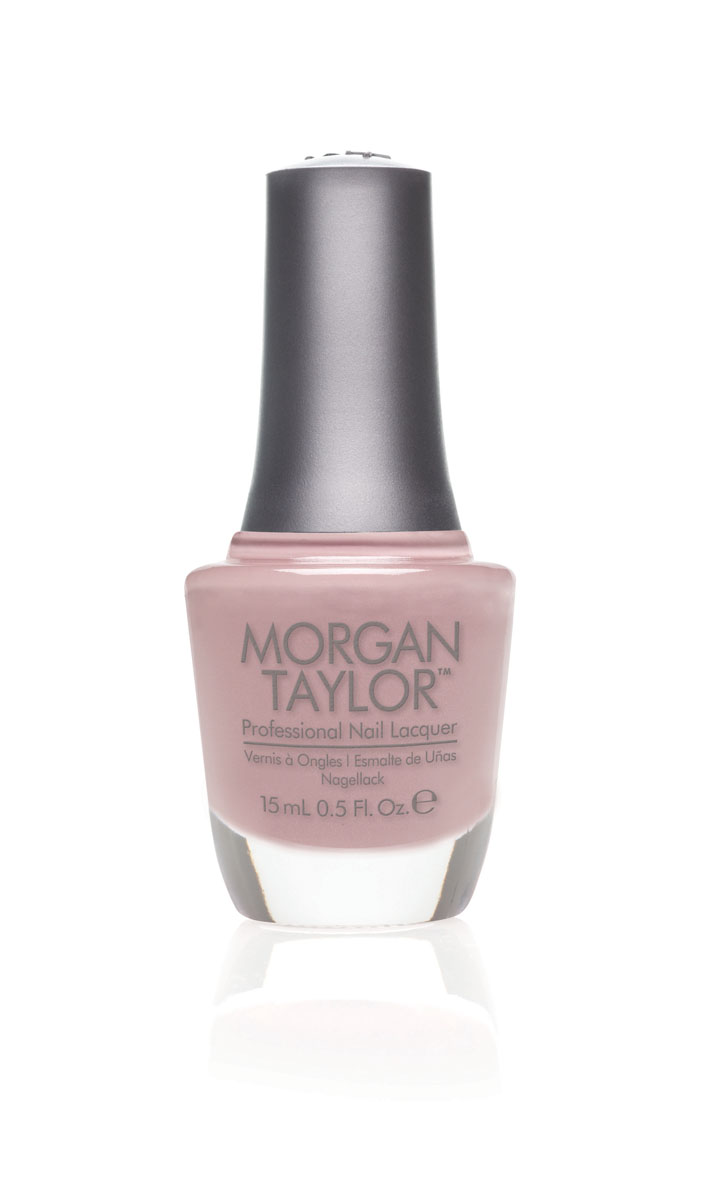 Morgan Taylor Лак для ногтей Perfect Match/Идеальное свидание, 15 мл50018 Morgan Taylor Лак для ногтей Perfect Match/Идеальное свидание, 15 мл50018Плотная холодно-розовая эмаль с микроблестками. Эксклюзивная коллекция Morgan Taylor™ насыщена редкими и драгоценными составляющими. Оттенки основаны на светящихся жемчужинах, оловянных сплавах, мерцающем серебре и лучезарном золоте. Все пигменты перетерты в мельчайшую пыль и используются без разбавления другими красителями: в итоге лак получается благородным и дорогим. Наша обязанность перед мастером маникюра — предложить безопасное профессиональное цветное покрытие. Именно поэтому наши лаки являются BIG3FREE: не содержат формальдегида, толуола и дибутилфталата. В работе с клиентом лак должен быть безупречным — от содержимого флакона до удобства нанесения. Индивидуальный проект и дизайн — сочетание удобства в работе и оптимального веса флакона. Кристально-прозрачное итальянское стекло — это качество стекла позволяет вам видеть цвет лака без искажений, поэтому вопрос выбора цветного покрытия клиентом и мастером решается быстро и с легкостью. Удобный колпачок — воздушный, почти...