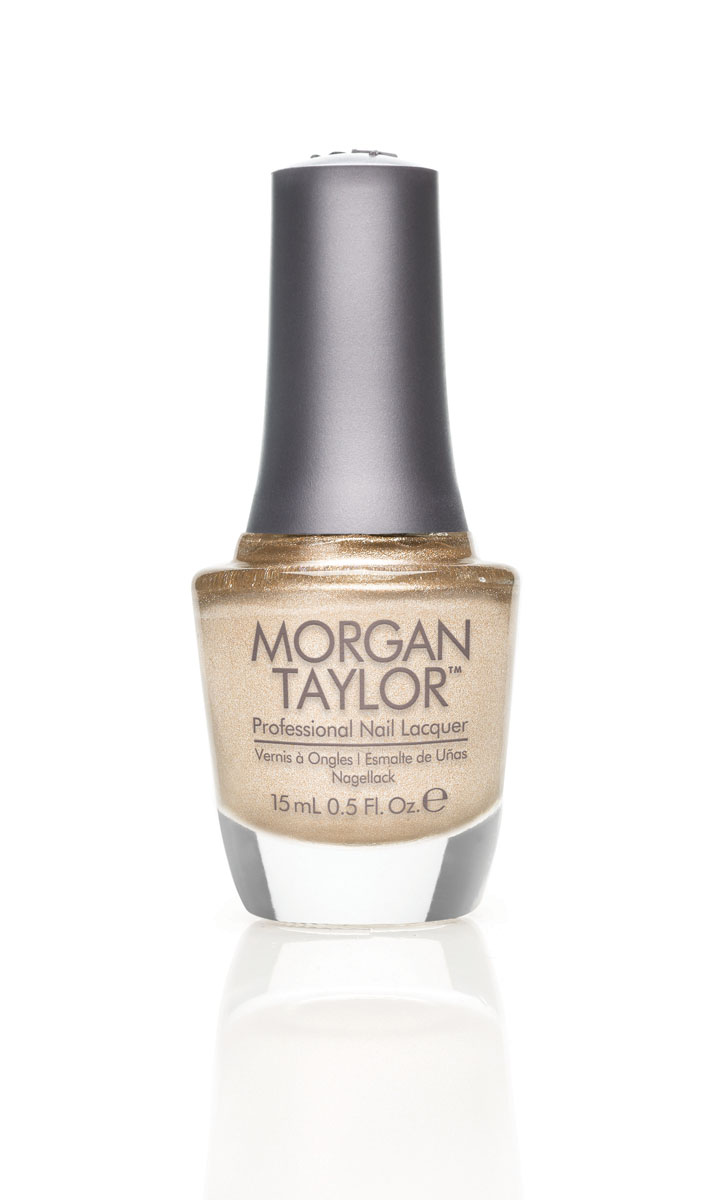 Morgan Taylor Лак для ногтей Give Me Gold/Золотой, 15 мл50075 Morgan Taylor Лак для ногтей Give Me Gold/Золотой, 15 мл50075Золотой металлик. Эксклюзивная коллекция Morgan Taylor™ насыщена редкими и драгоценными составляющими. Оттенки основаны на светящихся жемчужинах, оловянных сплавах, мерцающем серебре и лучезарном золоте. Все пигменты перетерты в мельчайшую пыль и используются без разбавления другими красителями: в итоге лак получается благородным и дорогим. Наша обязанность перед мастером маникюра — предложить безопасное профессиональное цветное покрытие. Именно поэтому наши лаки являются BIG3FREE: не содержат формальдегида, толуола и дибутилфталата. В работе с клиентом лак должен быть безупречным — от содержимого флакона до удобства нанесения. Индивидуальный проект и дизайн — сочетание удобства в работе и оптимального веса флакона. Кристально-прозрачное итальянское стекло — это качество стекла позволяет вам видеть цвет лака без искажений, поэтому вопрос выбора цветного покрытия клиентом и мастером решается быстро и с легкостью. Удобный колпачок — воздушный, почти невесомый, он будто создан, чтобы...