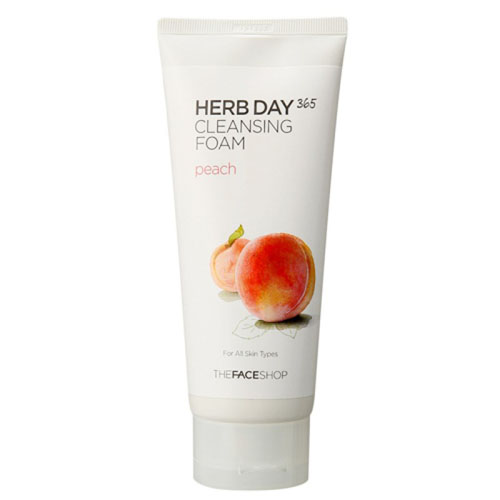 The Face Shop очищающее средство с экстрактом персика HERB DAY 365, 170 млУТ000001540 The Face Shop очищающее средство с экстрактом персика HERB DAY 365, 170 млУТ000001540Peach содержит натуральный экстракт персика, который приносит невероятную пользу коже благодаря непревзойдённым увлажняющим, смягчающим и противовоспалительным свойствам. Персик великолепно витаминизирует и тонизирует кожу, способствует устранению мимических морщин, значительно улучшает цвет лица и снимает раздражение. Отлично подходит для шершавой и грубой кожи лица.