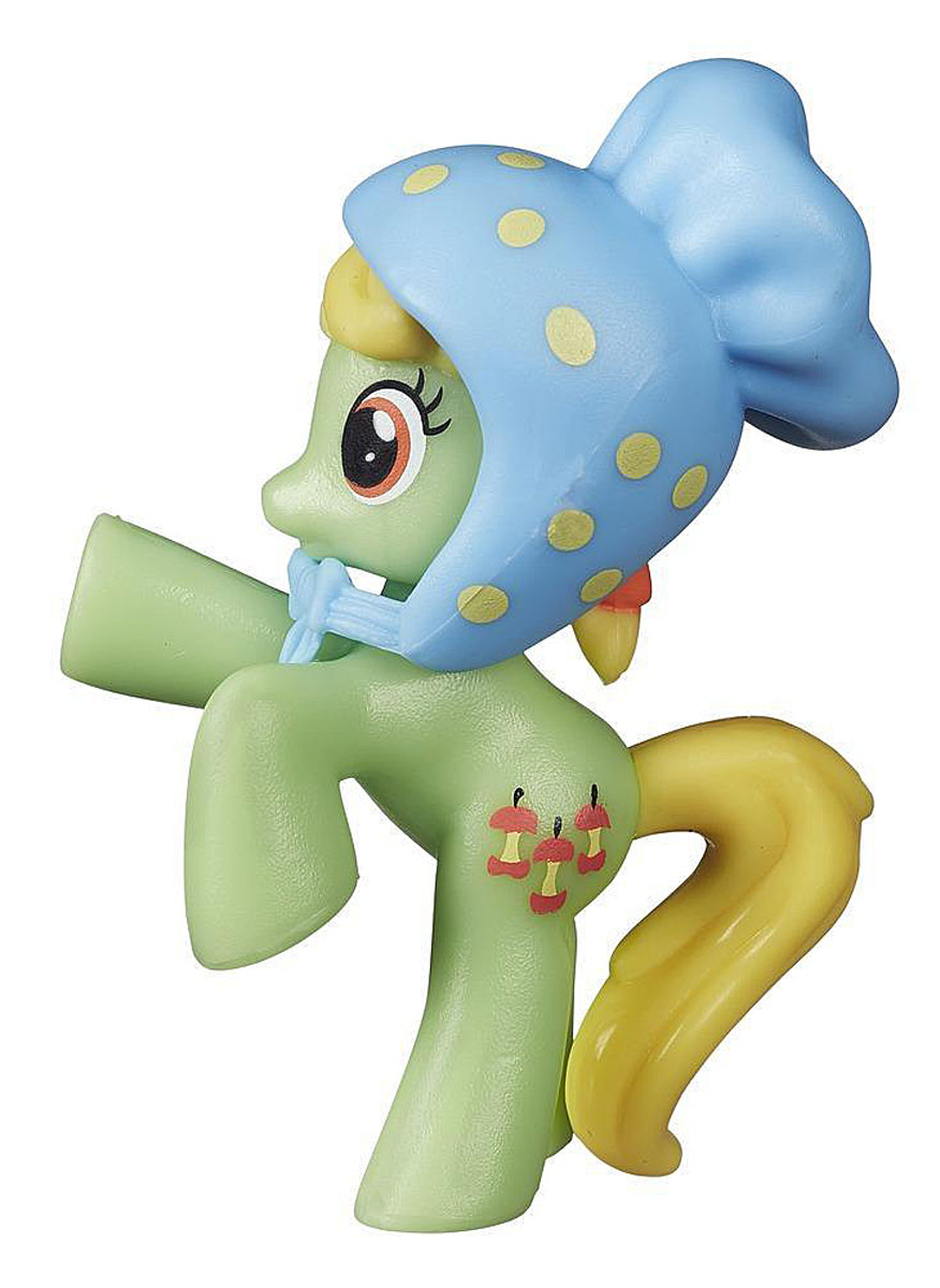 My Little Pony Фигурка Apple MunchiesB2071_B2201 My Little Pony Фигурка Apple MunchiesB2071_B2201Фигурка My Little Pony Apple Munchies непременно понравится вашей малышке. Она выполнена из безопасного пластика в виде симпатичной пони, одной из главных героинь мультсериала My Little Pony. Эппл Манчиз - очаровательная лошадка салатового цвета с желтой гривой и хвостиком. Пони приоделась в голубую шапочку в горошек, фигурка имеет согнутые передние ножки, пони словно привстала, чтобы поиграть или броситься вскачь. Игры с My Little Pony способствуют развитию у ребенка фантазии и любознательности, помогут овладеть навыками общения, воспитают чувство ответственности и заботы. Благодаря маленькому размеру фигурки ребенок сможет взять ее с собой на прогулку или в гости. Порадуйте свою малышку таким замечательным подарком!