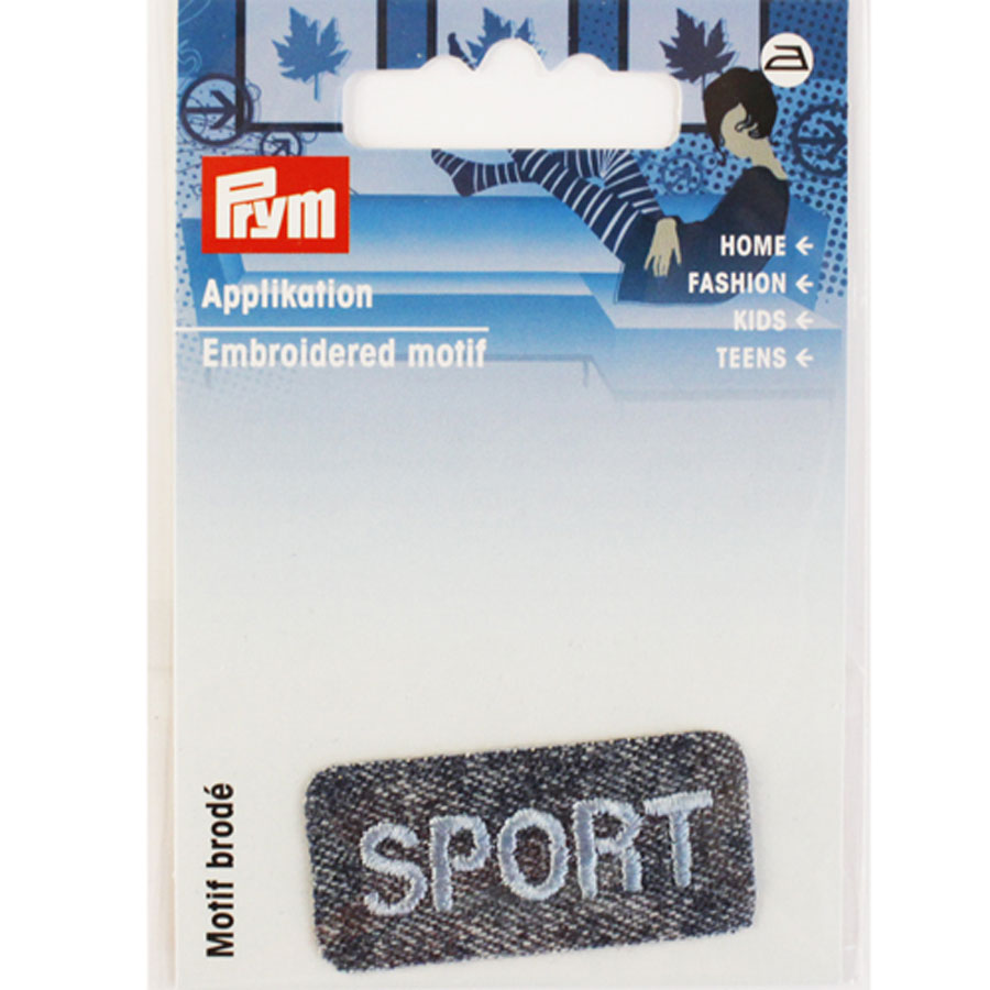Термоаппликация Prym Sport, 4,2 см х 2 см7707233 Термоаппликация Prym Sport, 4,2 см х 2 см7707233Вышитая термоаппликация Prym Sport с обратной стороны имеет клеящую основу, при помощи которой вы без труда прикрепите данную аппликацию на вашу одежду. Для большей надежности вы также можете пришить ее по краям, предотвращая отклеивание после многократных стирок. Термоаппликация выполнена в прямоугольной форме с надписью Sport.