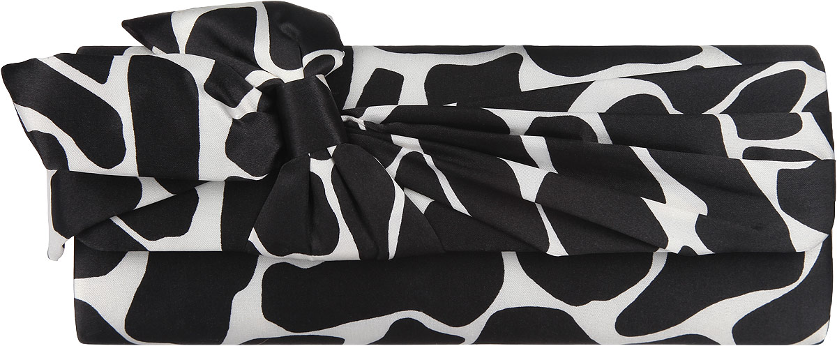 Клатч Fabretti, цвет: черный, белый. WD70982WD70982-black/white Клатч Fabretti, цвет: черный, белый. WD70982WD70982-black/whiteЭлегантный вечерний клатч Fabretti выполнен из полиэстера и металла и пластика. Изделие оформлено оригинальным пятнистым принтом и бантом из текстиля. Изделие содержит одно отделение и закрывается клапаном на магнитную кнопку. Внутри расположен накладной карман. Клатч оснащен укороченным наплечным ремнем-цепочкой. Клатч Fabretti прекрасно завершит ваш праздничный образ.