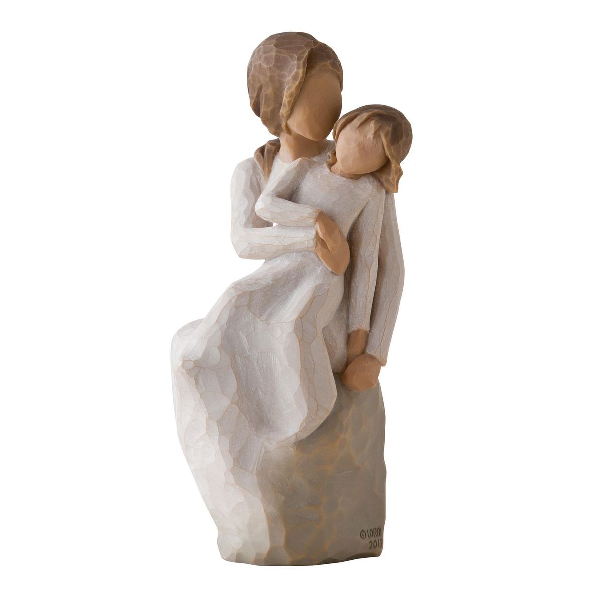 Фигурка Willow Tree Мама и дочка, 16 см27270 Фигурка Willow Tree Мама и дочка, 16 см27270Эти прекрасные статуэтки созданы канадским скульптором Сьюзан Лорди. Каждая фигурка – это настоящее произведение искусства, образная скульптура в миниатюре, изображающая эмоции и чувства, которые помогают нам чувствовать себя ближе к другим, верить в мечту, выражать любовь. Каждая фигурка помещена в красивую упаковку. Купить такой оригинальный подарок, значит не только украсить интерьер помещения или жилой комнаты, но выразить свое глубокое отношение к любимому человеку. Этот прекрасный сувенир будет лучшим подарком на день ангела, именины, день рождения, юбилей. Материал: Искусственный камень (49% карбонат кальция мелкозернистой разновидности, 51% искусственный камень)