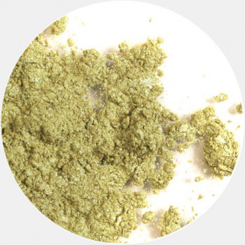 Era Minerals Минеральные Тени для век Frost тон F06 (лаймовый), 4 млEYF06 Era Minerals Минеральные Тени для век Frost тон F06 (лаймовый), 4 млEYF06Тени для век Frost в своем покрытии и исполнении варьируются от мерцающих и морозных до ослепляющих словно блеск снежного кристалла. Яркие, уникальные и многоуровневые оттенки этой формулы с неотразимым эффектом прерывистого света подчеркнут красоту любых глаз. Сильные и яркие минеральные пигменты Можно наносить как влажным, так и сухим способом Без отдушек и содержания масел, для всех типов кожи Дерматологически протестировано, не аллергенно Не тестировано на животных Вес нетто 1г (стандартный размер)