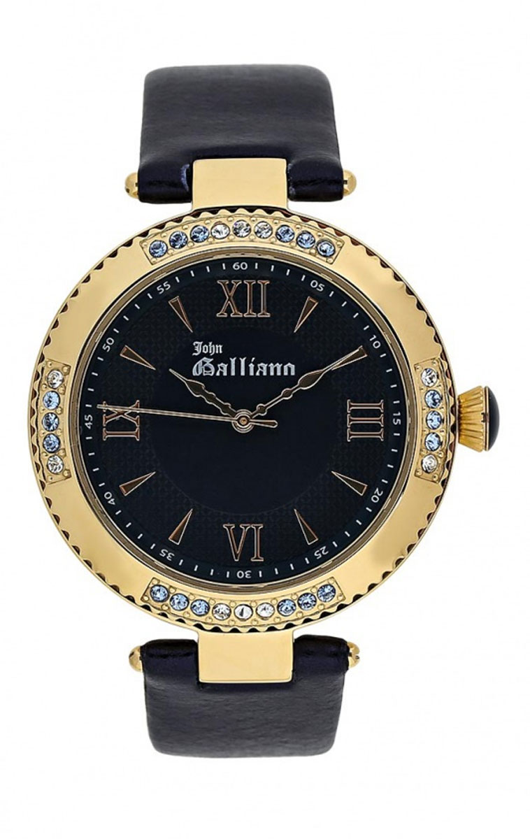 Часы наручные женские Galliano The Refined, цвет: синий, золотой. R2553123505R2553123505 Часы наручные женские Galliano The Refined, цвет: синий, золотой. R2553123505R2553123505Элегантные женские часы Galliano The Refined выполнены из металлического сплава, натуральной кожи и минерального стекла. Корпус часов инкрустирован стразами, циферблат дополнен символикой бренда. Корпус часов оснащен кварцевым механизмом, имеет степень влагозащиты равную 3 atm, а также дополнен устойчивым к царапинам минеральным стеклом. Ремешок часов оснащен классической пряжкой, которая позволит с легкостью снимать и надевать изделие. Часы поставляются в фирменной упаковке. Часы Galliano The Refined подчеркнут изящность женской руки и отменное чувство стиля у их обладательницы.