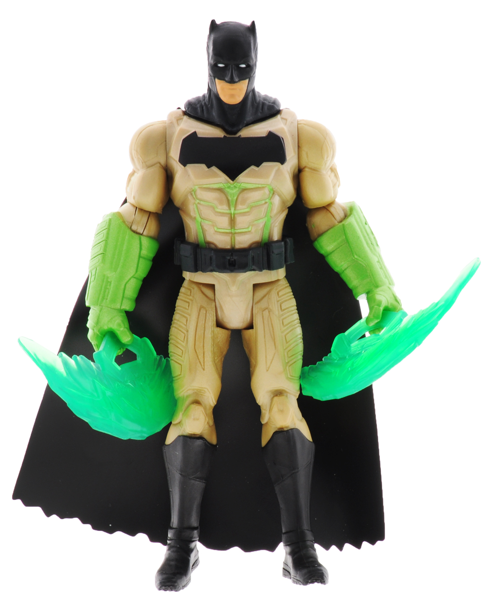 DC Comics Фигурка Бэтмен с лезвиямиDJG28_DJG36 DC Comics Фигурка Бэтмен с лезвиямиDJG28_DJG36Фигурка Dc Comics Бэтмен с лезвиями выполнена из безопасного пластика в виде популярного героя комиксов. У фигурки подвижные руки, ноги и голова. В наборе имеется оружие в виде двух лезвий. Такая фигурка непременно понравится поклоннику Бэтмена и станет замечательным украшением любой коллекции. Бэтмен (настоящее имя Брюс Уэйн) - вымышленный герой, персонаж комиксов издательства DC Comics, впервые появившийся в 1939 году, который посвятил свою жизнь искоренению преступности и борьбе за справедливость. В мае 2011 года Бэтмен занял 2 место в списке Сто лучших героев комиксов всех времен, уступив лишь Супермену.