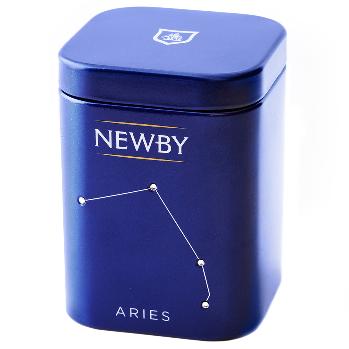 Newby Aries African Blend подарочный набор листового чая, 25 г (ж/б)10112Z Newby Aries African Blend подарочный набор листового чая, 25 г (ж/б)10112ZВ состав чая Newby Aries African Blend входит богатая смесь черных африканских чаев лучшего сбора, дающих насыщенный настой темного цвета с терпким приятным вкусом. Упорные и отважные Овны оценят этот яркий купаж. Живой и крепкий вкус этого напитка отлично подойдет авантюрному характеру Овнов. Для коллекции Зодиак отобрано 12 высококачественных чаев, каждый из которых отражает индивидуальные особенности одного из знаков Зодиака. Чай представлен в мини-баночках, инкрустированных кристаллами Swarovski.