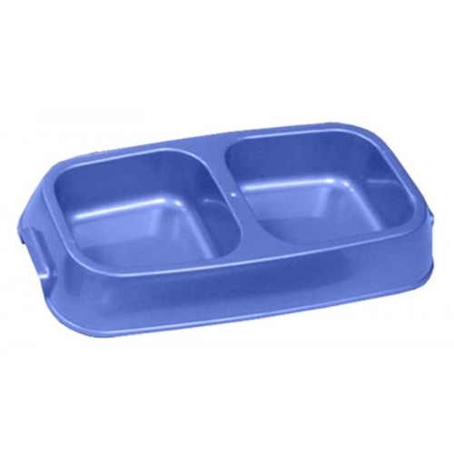 Миска для животных VanNess, двойная, цвет: голубой, 1,24 л1030_голубой Миска для животных VanNess, двойная, цвет: голубой, 1,24 л1030_голубойДвойная миска VanNess - это функциональный аксессуар для собак, кошек и грызунов. Изделие выполнено из высококачественного цветного пластика. В миску можно положить два разных блюда - в каждое отделение. Миска легко моется. Ваш любимец будет доволен! Объем одной емкости: 620 мл. Размер емкости (по верхнему краю): 12,2 см х 11,8 см. Размер основания емкости: 10 см х 10 см. Высота миски: 5,4 см.