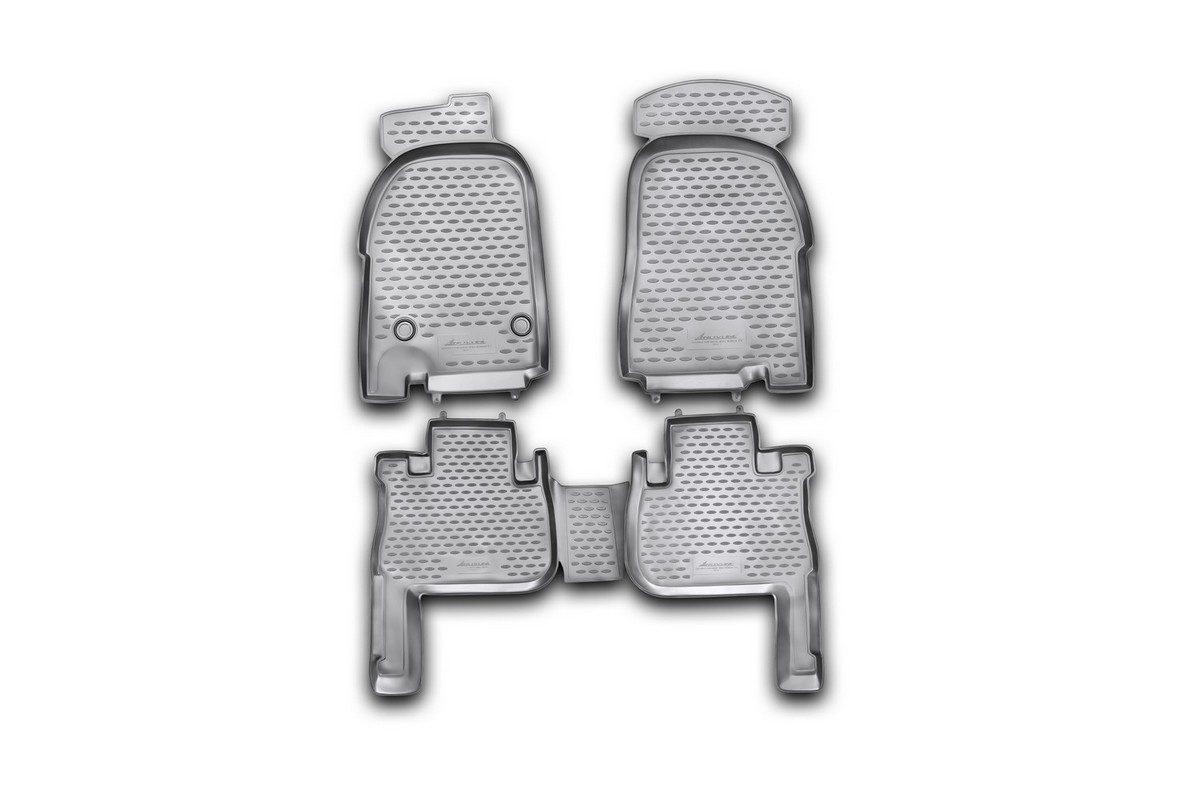 Набор автомобильных ковриков Novline-Autofamily для Great Wall Wingle 3 2007- / 5 2011-, в салон, 4 штNLC.59.11.210kh Набор автомобильных ковриков Novline-Autofamily для Great Wall Wingle 3 2007- / 5 2011-, в салон, 4 штNLC.59.11.210khНабор автомобильных ковриков Novline-Autofamily, изготовленный из полиуретана, состоит из 4 ковриков, которые учитывают все особенности каждой модели автомобиля и полностью повторяют контуры пола. Полиуретановые автомобильные коврики для салона произведены из высококачественного материала, который держит форму, прочный и не пачкает обувь. Коврики в салон не только улучшат внешний вид салона вашего автомобиля, но и надежно уберегут его от пыли, грязи и сырости, а значит, защитят кузов от коррозии. Полиуретановые коврики для автомобиля гладкие, приятные и не пропускают влагу. Ковры для автомобилей надежно крепятся на полу и не скользят, что очень важно во время движения. Чистятся коврики очень просто: как при помощи автомобильного пылесоса, так и различными моющими средствами. Набор подходит для Great Wall Wingle 3 с 2007 / 5 с 2011 годов выпуска.