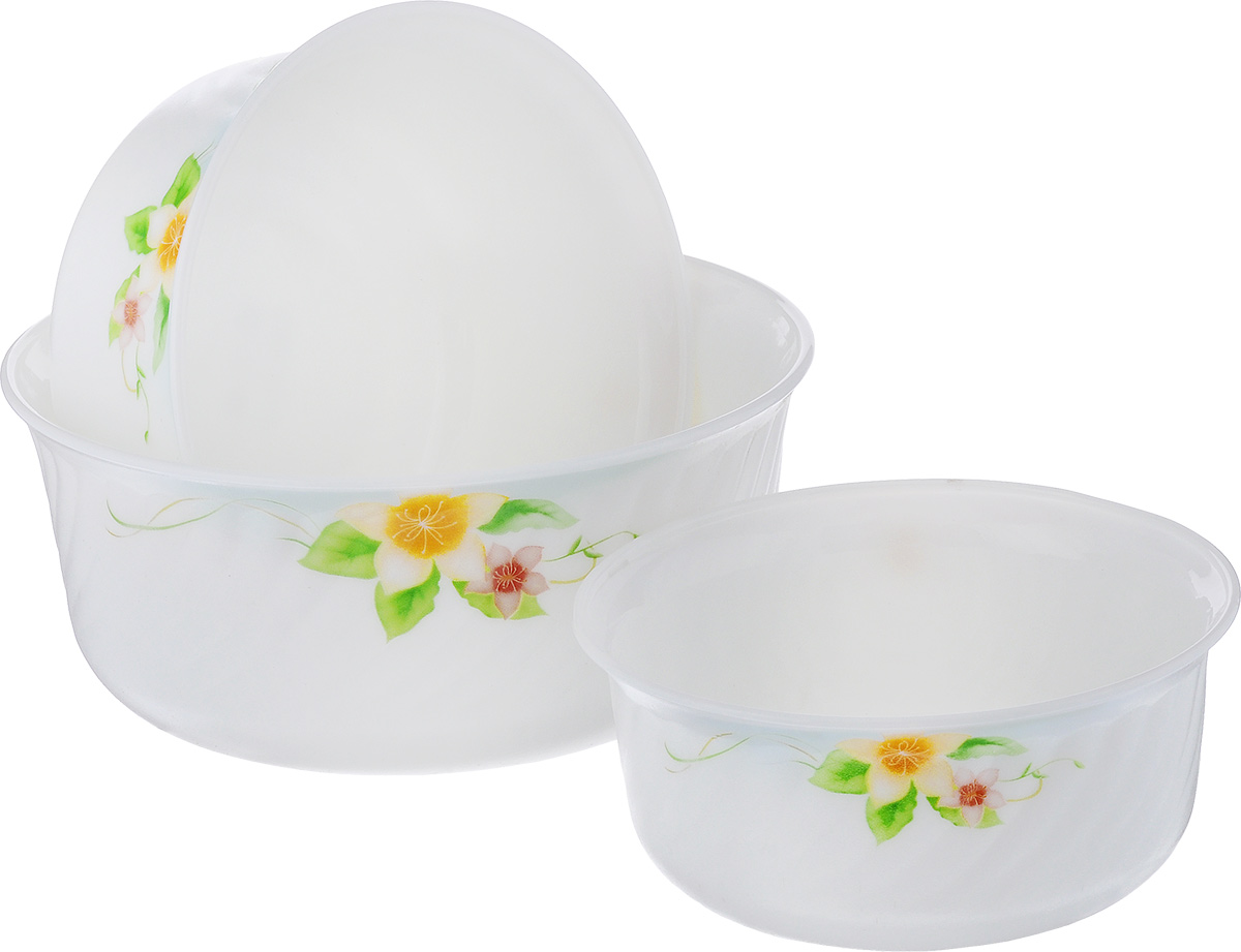 Набор салатников Miolla Арина, 3 штW-3B/0836 Набор салатников Miolla Арина, 3 штW-3B/0836Элегантный набор Miolla Арина состоит из трех круглых салатников разного размера. Изделия выполнены из высококачественной стеклокерамики. Такие салатники прекрасно подходят для сервировки различных закусок, подачи салатов из свежих овощей и фруктов, соусов. Посуда отличается прочностью, гигиеничностью, устойчивостью к механическим воздействиям и долгим сроком службы. Такой набор прекрасно подойдет для повседневного использования. Изделия можно мыть в посудомоечной машине и использовать в микроволновой печи. Диаметр салатников (по верхнему краю): 14 см, 16 см, 19 см. Высота стенки салатников: 6,5 см, 7,5 см, 9 см.