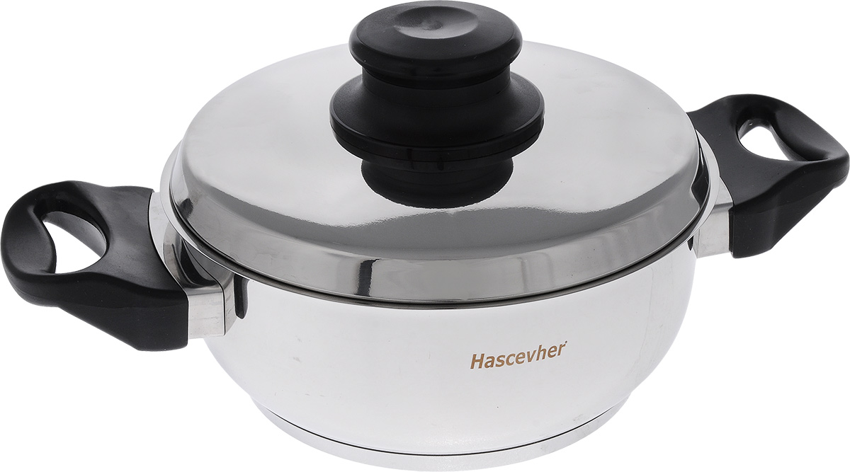 Кастрюля Hascevher Elvan, диаметр 20 см2085 Кастрюля Hascevher Elvan, диаметр 20 см2085Кастрюля Hascevher Elvan изготовлена из высококачественной пищевой нержавеющей стали 18/10. Полировка поверхности кастрюли придает ей привлекательный внешний вид. Внутренняя поверхность идеально ровная, что значительно облегчает мытье. Энергосберегающее дно быстро и равномерно распределяет тепло. Крышка также выполнена из нержавеющей стали, что в свою очередь придает кастрюле элегантный вид. Ручка на крышке имеет поворотный механизм, что позволяет регулировать диаметр отверстия для выхода пара. Крышка плотно прилегает к краю кастрюли, предотвращая проливание жидкости и сохраняя аромат блюд. Подходит для использования на всех типах плит, включая индукционные. Можно использовать в духовом шкафу. Также изделие можно мыть в посудомоечной машине. Диаметр по верхнему краю: 21,5 см. Внутренний диаметр: 20 см. Высота стенки: 9 см. Толщина стенки: 1 мм. Толщина дна: 2 мм. Ширина кастрюли (с учетом ручек): 33,5 см.