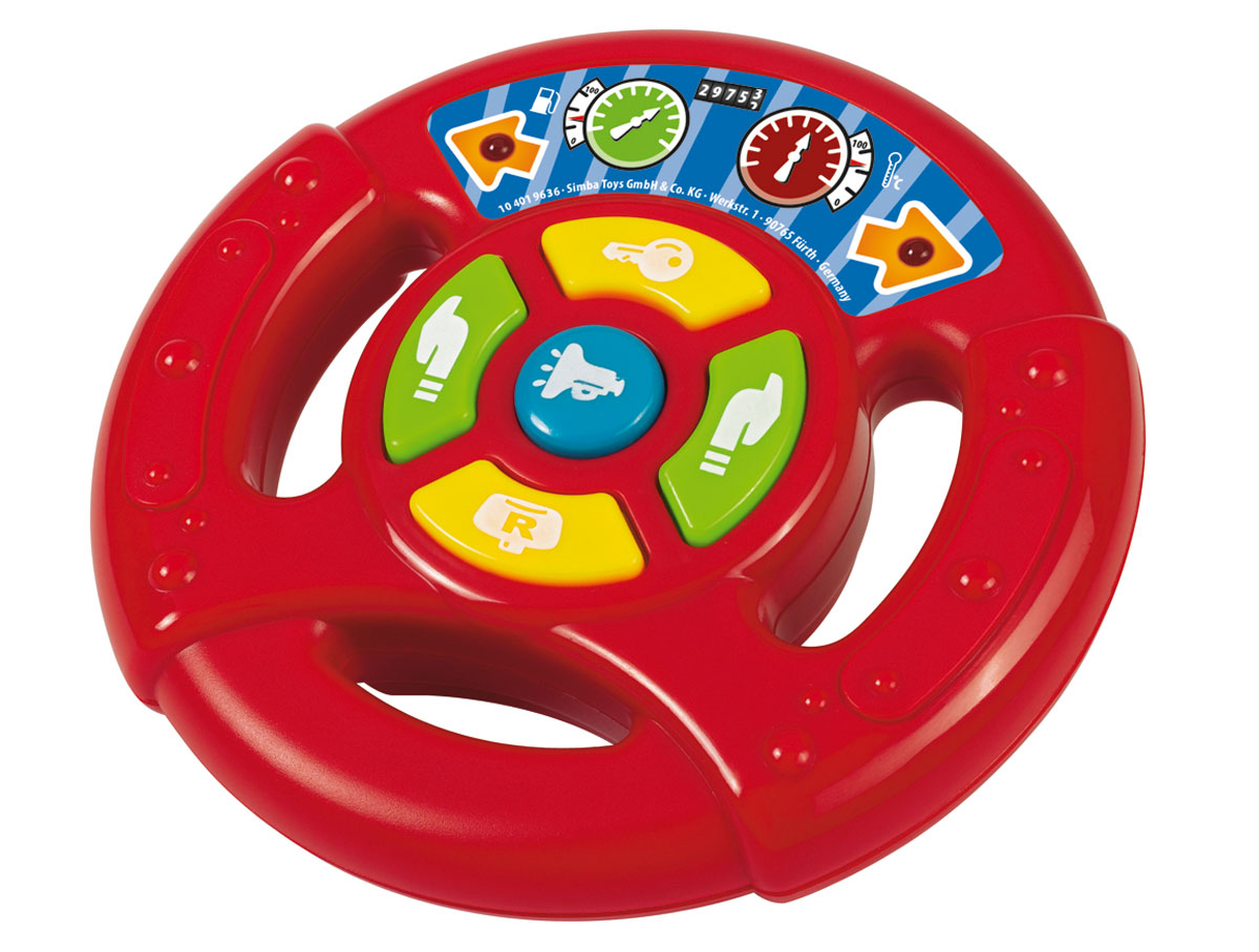 Simba Руль игровой4019636 Simba Руль игровой4019636Музыкальная игрушка Руль надолго займет внимание вашего ребенка. Она выполнена из безопасного яркого пластика в виде красного руля автомобиля и оснащена световыми и звуковыми эффектами. На руле расположены 5 кнопок и 2 лампочки, мигающие при нажатии на кнопки. В центре находится кнопка-гудок, боковые кнопки-поворотники. Желтые кнопки воспроизводят звук работающей машины. Игрушка Руль способствует развитию цветового и звукового восприятия, внимания, воображения, сообразительности, памяти, координации движений и мелкой моторики рук. Рекомендуется докупить 2 батарейки типа АА (товар комплектуется демонстрационными).