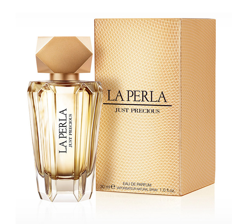 La Perla JUST PRECIOUS WOMAN парфюмированная вода 30 мл12504 La Perla JUST PRECIOUS WOMAN парфюмированная вода 30 мл12504Цветочные, цитрусовые. Бергамот, мандарин, цветок апельсина, ваниль, пачули, сандаловое дерево, янтарь, иланг-иланг, пион