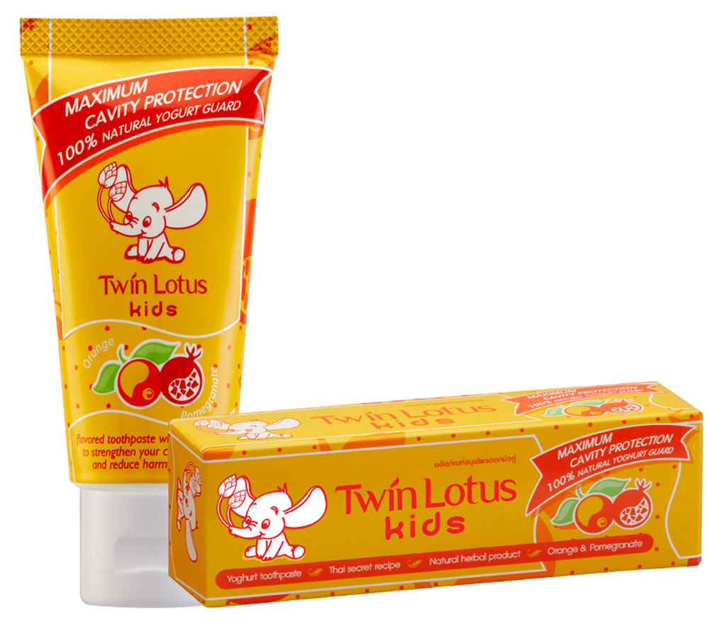 Twin Lotus Детская зубная паста Апельсин и гранат, 50 г1329 Twin Lotus Детская зубная паста Апельсин и гранат, 50 г1329Для молочных и постоянных зубов.Не содержит фтора, лауритсульфат натрия, парабенов, ПЭГ. Зубная паста предназначена для детей от 3 до 10 лет. Препятствует росту бактерий, обеспечивая надежную защиту от кариеса, нормализуют микробный состав полости рта, укрепляет зубную эмаль, предотвращая потерю кальция, обладает приятным фруктовым вкусом.