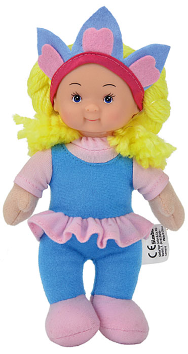 Simba Кукла мягкая цвет наряда голубой розовый5017262_голубой, розовый Simba Кукла мягкая цвет наряда голубой розовый5017262_голубой, розовыйМягкая кукла Simba непременно понравится малышке, она быстро привлечет внимание своей яркой расцветкой, добрым взглядом и красивым нарядом. Малышка с удовольствием придумает много детских игр, которые от души порадуют девочку и подарят хорошее настроение на целый день. Красивая и мягкая на ощупь кукла обязательно заинтересует малышку и увлечет ее в мир удивительных игр. Кукла одета в симпатичный голубой комбинезон с розовой футболкой. Очаровательные волосы желтого цвета, сплетенные из нитей, дополняют прекрасный образ куклы. Мягкая кукла Simba поможет в развитии тактильной чувствительности, стимулируют зрительное восприятие, хватательные рефлексы и моторику рук.