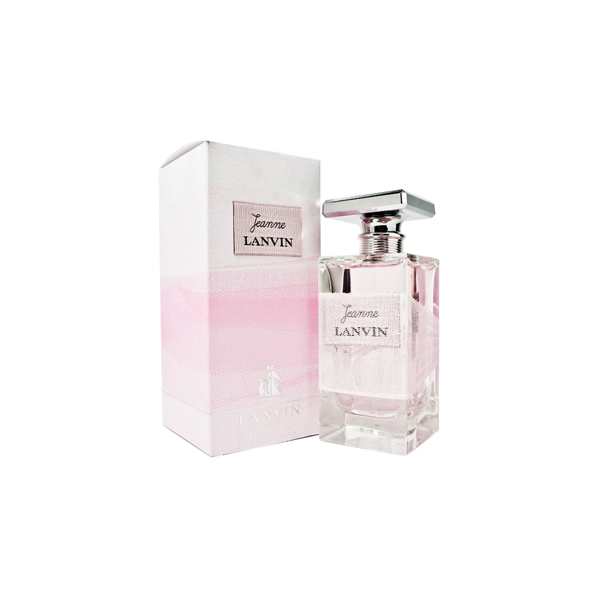 Lanvin Jeanne Woman Парфюмерная вода, 50 мл6219 Lanvin Jeanne Woman Парфюмерная вода, 50 мл6219Аромат Lanvin Jeanne Lanvin назван в честь основательницы модного бренда Жанны Ланвин, а флакон украшает логотип, созданный дизайнерами Lanvin еще в 1920-е годы. Не смотря на ретро-стиль оформления, парфюм предназначен для молодых и веселых девушек. Букет аромата одновременно простой и изысканный, немного отражающий эпоху Жанны Ланвин своими цветочными нотами белой фрезии и пиона. Классификация аромата : Цветочные, фруктовые. Амбра, мускус, сандаловое дерево, малина, пион, фрезия, груша, ежевика, цитрусы. Самый популярный вид парфюмерной продукции на сегодняшний день - парфюмерная вода. Это объясняется оптимальным балансом цены и качества - с одной стороны, достаточно высокая концентрация экстракта (10-20% при 90% спирте), с другой - более доступная, по сравнению с духами, цена. У многих фирм парфюмерная вода - самый высокий по концентрации экстракта вид товара, т.к. далеко не все производители считают нужным (или возможным) ...