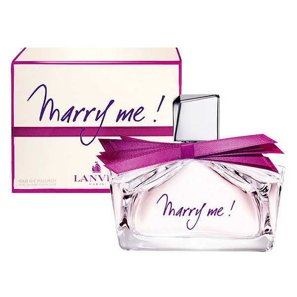 Lanvin Marry Me Woman Парфюмерная вода, 30 мл8637 Lanvin Marry Me Woman Парфюмерная вода, 30 мл8637Lanvin Marry Me! - фруктово-цветочная композиция. Парфюмер соединил в своем детище фруктовые запахи с ароматом лепестков роз и сладкой амброй. По замыслу создателей, парфюм отражает чувства женщины, которой только что сделали предложение руки и сердца. И совершенно не важно, насколько серьезно она отнеслась к услышанным словам. Классификация аромата : Цветочные, фруктовые. Апельсин, персик, фрезия, жасмин, магнолия, роза, амбара, кедр, мускус. Самый популярный вид парфюмерной продукции на сегодняшний день - парфюмерная вода. Это объясняется оптимальным балансом цены и качества - с одной стороны, достаточно высокая концентрация экстракта (10-20% при 90% спирте), с другой - более доступная, по сравнению с духами, цена. У многих фирм парфюмерная вода - самый высокий по концентрации экстракта вид товара, т.к. далеко не все производители считают нужным (или возможным) выпускать свои ароматы в виде духов. Как правило, парфюмерная вода...