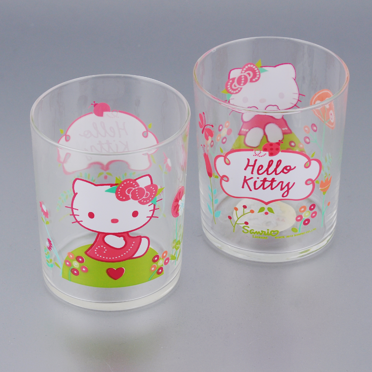 Набор cтаканов Luminarc Hello Kitty. Nordic Flower, 300 мл, 2 штН5533 Набор cтаканов Luminarc Hello Kitty. Nordic Flower, 300 мл, 2 штН5533Набор Luminarc Hello Kitty. Nordic Flower состоит из 2 стаканов, выполненных из прочного стекла. Изделия прекрасно подходят для воды, сока, молока, лимонада и других напитков. Яркий рисунок придется по вкусу вашему малышу. Набор стаканов Luminarc Hello Kitty. Nordic Flower идеален для ежедневного использования. Можно мыть в посудомоечной машине. Диаметр стакана (по верхнему краю): 7,5 см. Высота стакана: 9,5 см.