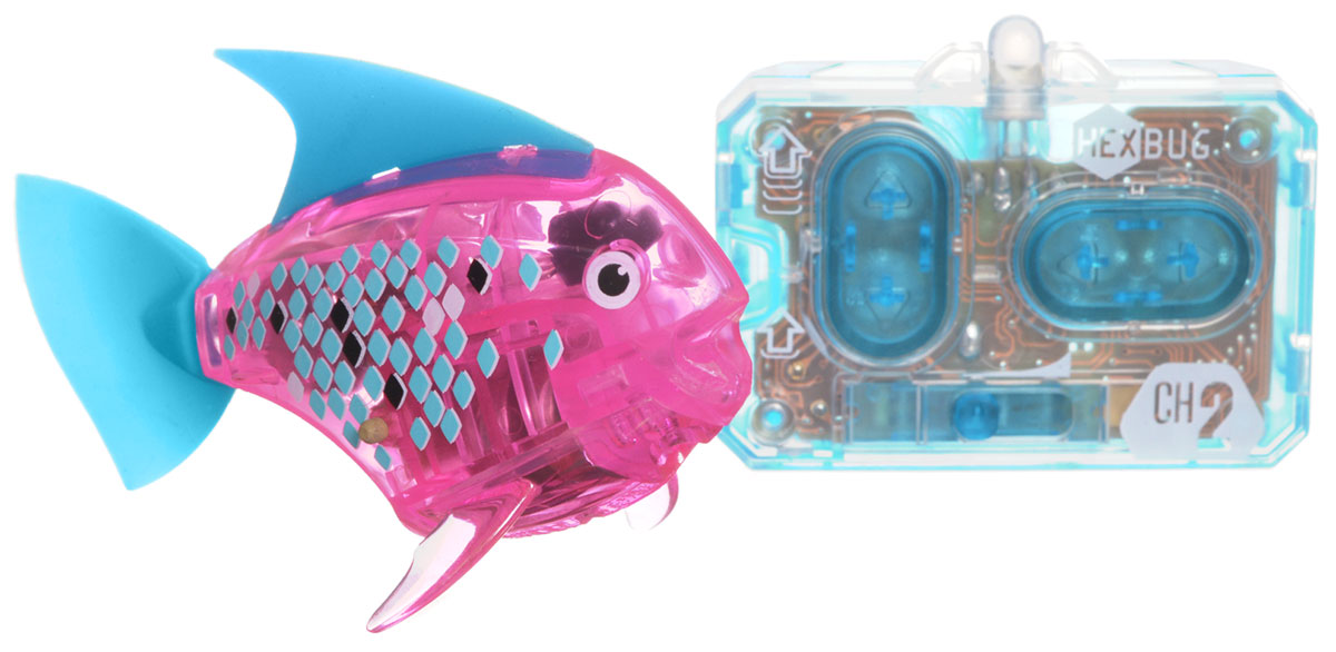 Hexbug Микро-робот на радиоуправлении Рыба-ангел цвет розовый460-4086_3 Hexbug Микро-робот на радиоуправлении Рыба-ангел цвет розовый460-4086_3Hexbug Aquabot 3.0 RC - это обновленная версия робо-рыбки, управляемая при помощи пульта ДУ. Кроме того, управляемая рыбка-ангел получила яркий и привлекательный окрас плавничков и хвостика, стильный декор и умные, словно настоящие, глазки. Наделив рыбку пультом ДУ, разработчики не лишили ее самостоятельности. Если вы не хотите управлять рыбкой, то просто пустите робо-рыбку в аквариум и она будет плавать сама. Не утратила прирученная рыбка и первоначальных свойств: как и раньше аквабот просыпается от стука по стенкам аквариума и светится в темноте. Питание: 4 батарейки типа AG13/LR44 (входят в комплект).