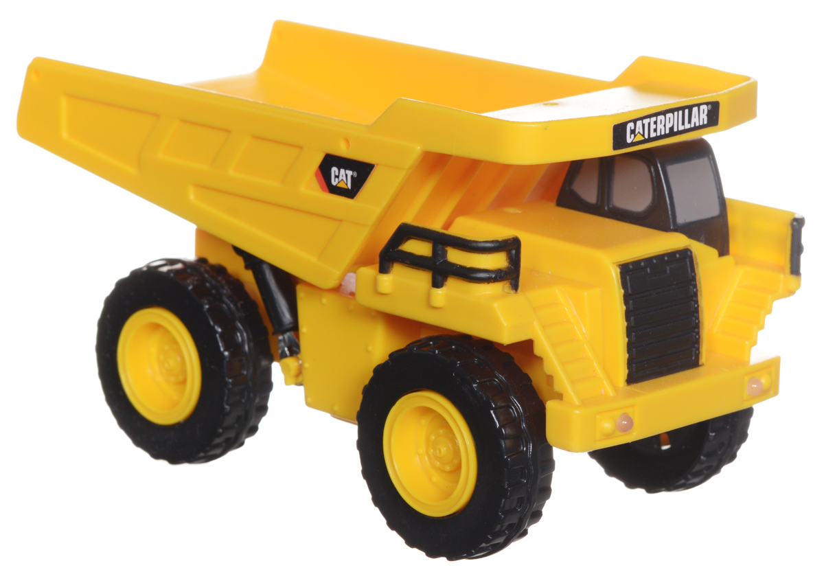 Toystate Самосвал Cat34611TS-R_самосвал Toystate Самосвал Cat34611TS-R_самосвалСамосвал Toystate Cat обязательно привлечет внимание вашего ребенка. Выполнен из безопасного и прочного материала и представляет собой одноименную копию самосвала с откидывающимся кузовом. Под ним располагаются три кнопочки. При нажатии на них воспроизводятся различные звуки, а также загораются фары. Ваш ребенок будет часами играть с этой машинкой, придумывая различные истории. Порадуйте его таким замечательным подарком! Рекомендуется докупить 3 батарейки напряжением 1,5V типа LR44 (товар комплектуется демонстрационными).