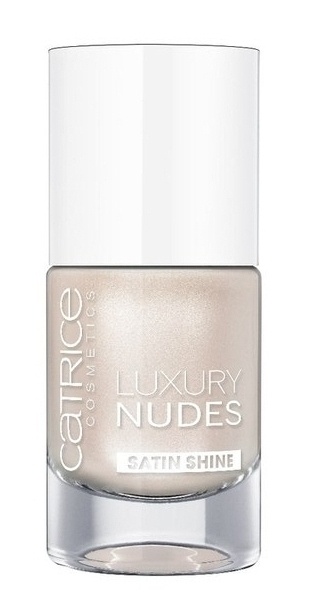 CATRICE Лак для ногтей Luxury Nudes 09 Dreamin Bohemian, 10мл53951 CATRICE Лак для ногтей Luxury Nudes 09 Dreamin Bohemian, 10мл53951Новая линейка нюдовых лаков для ногтей Luxury Nudes от CATRICE стремительно покоряет сердца красавиц во всем мире. Выберите свой вариант естественного элегантного маникюра с перламутровым или нежным сатиновым финишем. В линейке представлены восемь невероятных оттенков, в том числе пудрово-розовый, кофе с молоком и «шампань»