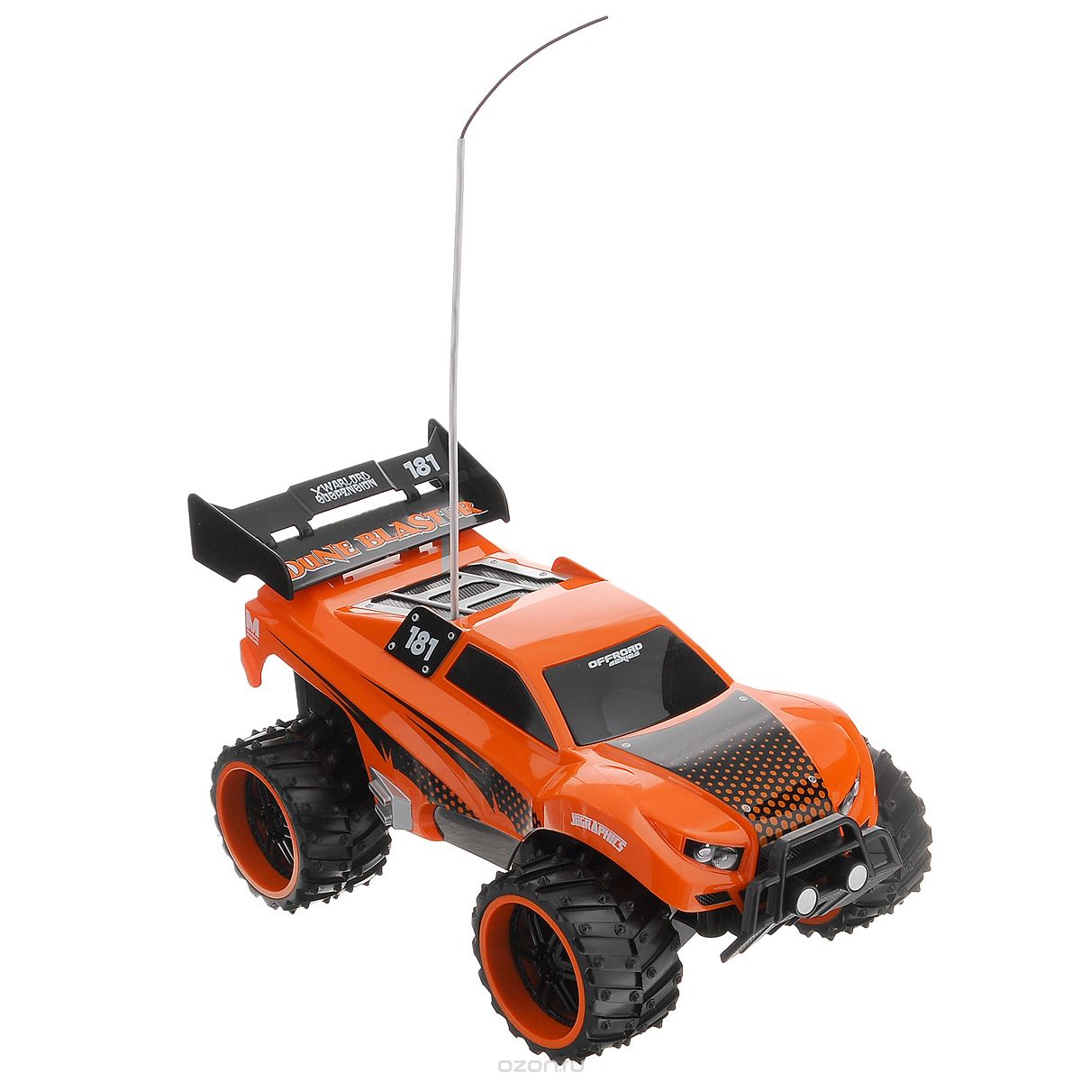 Maisto Машина на радиоуправлении Dune Blaster цвет оранжевый81095 R/C_оранжевый_3678 Maisto Машина на радиоуправлении Dune Blaster цвет оранжевый81095 R/C_оранжевый_3678Радиоуправляемая модель Maisto Внедорожник Dune Blaster с ярким привлекающим внимание дизайном обязательно понравится всем любителям джипов. Корпус выполнен из высококачественного пластика и имеет высокую детализацию. Машина представляет собой копию внедорожника, уменьшенного в 16 раз. Двигается в нескольких направлениях: вперед, назад, вправо, влево. Большие шипованные шины обеспечивают высокую проходимость и быстрое преодоление препятствий. Автомобиль оснащен профессиональным передатчиком с частотой 27 MHz. Управление с помощью дистанционного пульта с рулевым управлением (поставляется в комплекте). В комплекте инструкция по эксплуатации на русском языке. Для работы машины рекомендуется докупить 4 батарейки напряжением 1,5V типа АА (товар комплектуется демонстрационными). Для работы пульта управления необходимо докупить 2 батарейки напряжением 1,5V типа АА (товар комплектуется демонстрационными).