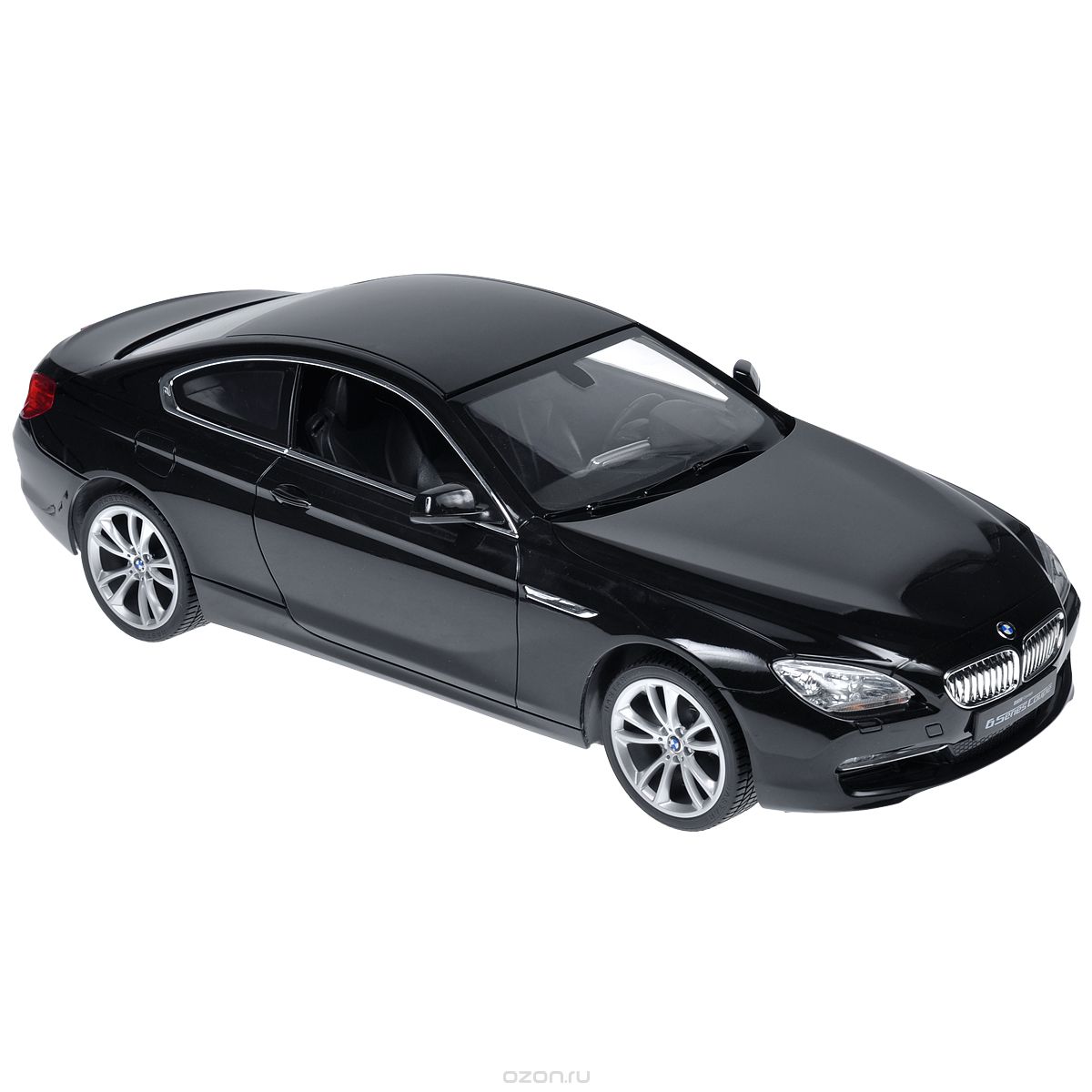 Rastar Радиоуправляемая модель BMW 6S цвет черный52300 Rastar Радиоуправляемая модель BMW 6S цвет черный52300Радиоуправляемая модель Rastar BMW 6S со световыми эффектами, являющаяся точной копией настоящего автомобиля, - отличный подарок не только ребенку, но и взрослому. Автомобиль изготовлен из современных прочных материалов и обладает высокой стабильностью движения, что позволяет полностью контролировать его процесс, управляя без суеты и страха сломать игрушку. Основные направления движения автомобиля: вперед-назад-влево-вправо. Движение вперед и назад сопровождается сигнальными световыми эффектами фар. Прорезиненные колеса обеспечивают превосходное сцепление с любой поверхностью пола. Автомобиль работает от аккумулятора Ni-Cd AA 600 mAh 9.6V, заряжающегося от электрической сети. В комплект входят автомобиль, пульт управления, аккумулятор, зарядное устройство и инструкция на русском языке. Автомобиль работает от аккумулятора Ni-Cd AA 600 mAh 9.6V (входит в комплект), пульт управления - от 1 батарейки 9V 6F22 (не входит в комплект).