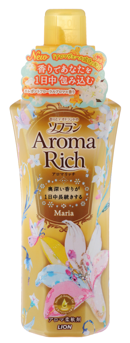 Кондиционер для белья Lion Aroma Rich Maria, с натуральными маслами, 620 мл215400 Кондиционер для белья Lion Aroma Rich Maria, с натуральными маслами, 620 мл215400Кондиционер для белья Lion Aroma Rich Maria с натуральными маслами лилии, туберозы, гардении и розмарина подходит для смягчения и дезинфекции одежды из хлопка, шерсти и синтетических тканей. В состав вошли натуральные масла, придающие белью нежный цветочный аромат. Кондиционер защищает белье от статического электричества, обладает антибактериальным эффектом. Содержит специальные микроэлементы, которые глубоко проникают в структуру ткани и надежно уничтожают стойкие неприятные запахи. Кондиционер смягчает и расправляет волокна ткани, уменьшая количество складок на одежде. Состав: масло лилии, масло туберозы, масло гардении, масло розмарина, вода, хлорид натрия, консервант, pH-регулятор, антиоксидант, полиоксителен алкил эфир, этиловый спирт (>0,5%), смягчитель. Товар сертифицирован.