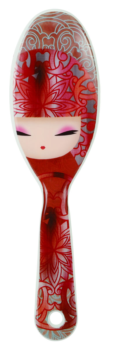Расческа массажная Kimmdoll Йока (Энергия). KF1050KF1050 Расческа массажная Kimmdoll Йока (Энергия). KF1050KF1050Массажная расческа Kimmidoll Йока (Энергия) овальной формы выполнена из прочного безопасного пластика. Такая расческа идеально ухаживает за вашими волосами. Пластиковые типсы снимают статическое электричество с волос и обеспечивают массаж кожи головы, что улучшает кровообращение и стимулирует рост волос. Обратная сторона расчески украшена красочным изображением куколки кокеши. Расческа легко моется и быстро сохнет. Такая расческа станет отличным подарком и незаменимым аксессуаром. Она, несомненно, удивит и порадует его получателя. Привет, меня зовут Йока! Я талисман Энергии. Мой дух полон динамики и энтузиазма. Ваша способность зажигать других, вдохновлять на поступки, и привносить энтузиазм во все, что вы намереваетесь сделать, раскрывает силу моего духа. Пусть ваша неиссякаемая энергия поможет вам достичь всех целей, и всегда будет источником вдохновения для всех!