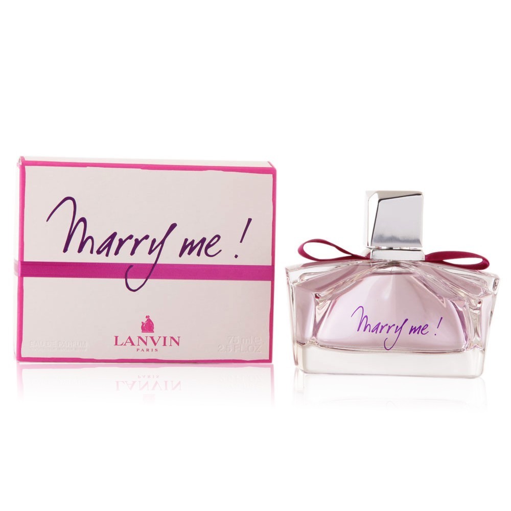 Lanvin Парфюмерная вода Marry Me!, 50 мл8636 Lanvin Парфюмерная вода Marry Me!, 50 мл8636Lanvin Marry Me! - фруктово-цветочная композиция. Парфюмер соединил в своем детище фруктовые запахи с ароматом лепестков роз и сладкой амброй. По замыслу создателей, парфюм отражает чувства женщины, которой только что сделали предложение руки и сердца. И совершенно не важно, насколько серьезно она отнеслась к услышанным словам... Цветочные, фруктовые. Апельсин, персик, фрезия, жасмин, магнолия, роза, амбра, кедр, мускус. Товар сертифицирован.