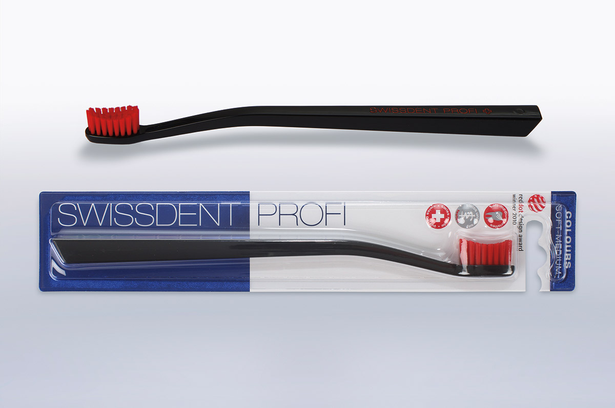 Swissdent Profi Зубная щетка, средняя жесткость, черно-красная00-00000271 Swissdent Profi Зубная щетка, средняя жесткость, черно-красная00-00000271Зубная щетка Swissdent Profi Colours: - Зубная щетка идеальной формы для ежедневного использования - Уровень жесткости щетинок: Soft - Самая маленькая головка среди зубных щеток для взрослых - Идеальная форма щетинок для тщательной и бережной очистки каждого зуба - Очищает труднодоступные участки зуба, не травмируя десны - Эргономичная ручка - Запатентована и произведена в Швейцарии - Цвет: ручка - черная, щетинки - красные