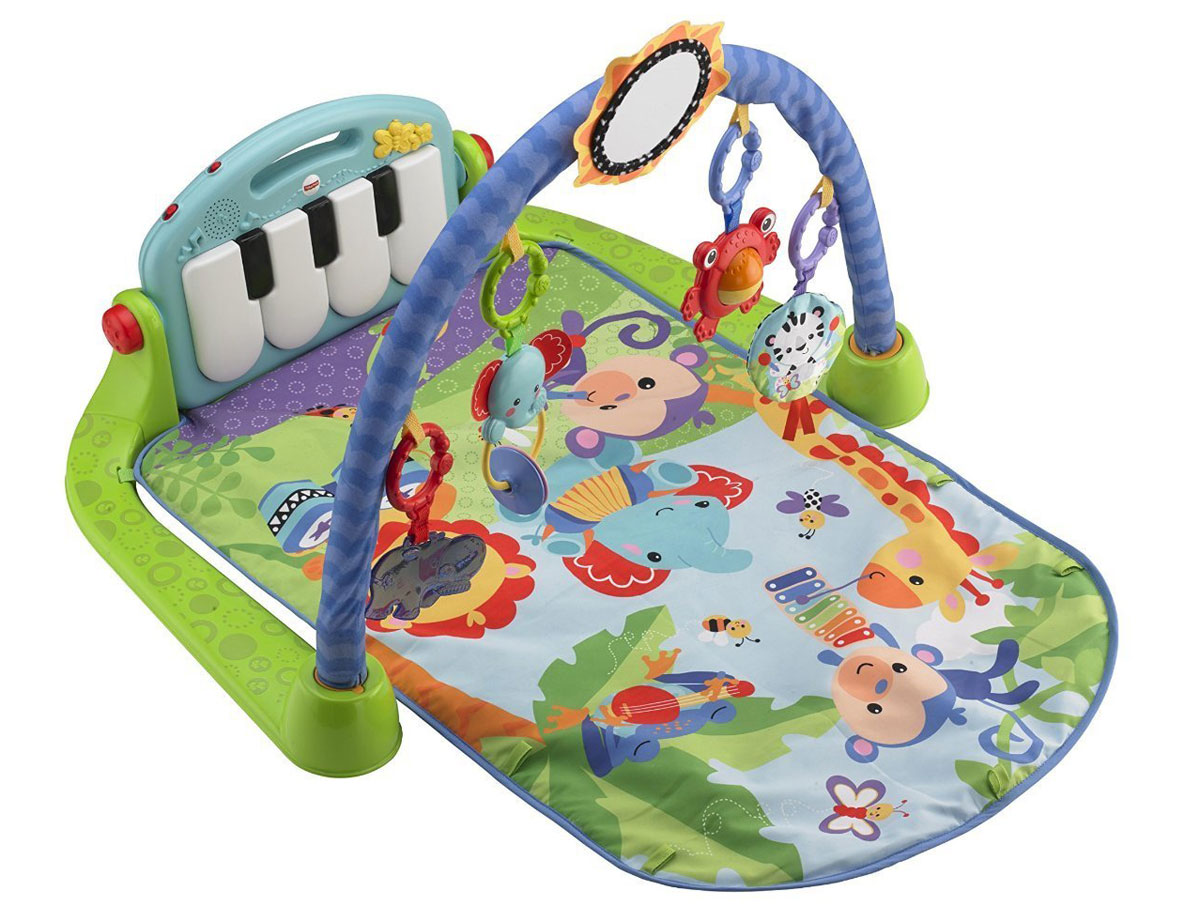 Fisher Price Игровой коврик ПианиноBMH49 Fisher Price Игровой коврик ПианиноBMH49Игровой коврик Fisher Price Пианино растет вместе с ребенком! Коврик поощряет любознательность и тягу к новым открытиям: пять игрушек для увлекательных игр и большое зеркало стимулируют малыша хлопать и брать игрушки в руки. Музыка, веселые игрушки и яркие узоры развивают чувства восприятия ребенка. Клавиши пианино помогают укреплять навыки общей моторики, когда малыш тянется и пинает игрушку ножками. Пианино снимается, чтобы с ним можно было играть в любом месте. У него 2 режима: для короткой и продолжительной игры (до 15 минут). В числе игрушек грызунок Гиппопотам, погремушка Слоник, Лягушка с вращающимся валиком и многое другое! Рекомендуется докупить 3 батарейки типа АА (товар комплектуется демонстрационными).