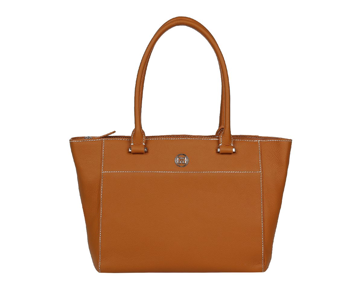 Сумка женская Galaday, цвет: коричневый. GD6027GD6027-l.brown Сумка женская Galaday, цвет: коричневый. GD6027GD6027-l.brownСтильная женская сумка Galaday выполнена из натуральной кожи с зернистой фактурой, оформлена символикой бренда. Изделие содержит одно отделение, которое закрывается на молнию. Внутри расположены два накладных кармашка для мелочей, карман-средник на молнии и врезной карман на молнии. Снаружи, на задней стороне сумки, расположен врезной карман на застежке-молнии. Сумка оснащена двумя практичными ручками для переноски, которые крепятся к основанию сумки с помощью металлической фурнитуры. Оригинальный аксессуар позволит вам завершить образ и быть неотразимой.