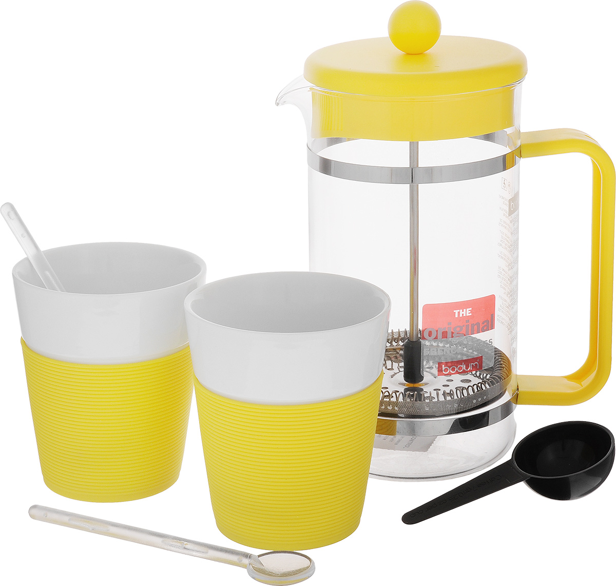 Набор кофейный Bodum Bistro, цвет: желтый, белый, 5 предметовAK1508-957-Y15 Набор кофейный Bodum Bistro, цвет: желтый, белый, 5 предметовAK1508-957-Y15Кофейный набор Bodum Bistro состоит из чайника френч-пресса, 2 стаканов и 2 ложек. Френч-пресс выполнен из высококачественного жаропрочного стекла, нержавеющей стали и пластика. Френч-пресс - это заварочный чайник, который поможет быстро приготовить вкусный и ароматный чай или кофе. Металлический нержавеющий фильтр задерживает чайные листочки и частички зерен кофе. Засыпая чайную заварку или кофе под фильтр, заливая горячей водой, вы получаете ароматный напиток с оптимальной крепостью и насыщенностью. Остановить процесс заваривания легко, для этого нужно просто опустить поршень, и все уйдет вниз, оставляя сверху напиток, готовый к употреблению. Для френч-пресса предусмотрена специальная пластиковая ложечка. Элегантные стаканы выполнены из высококачественного фарфора и оснащены резиновой вставкой, защищающей ваши руки от высоких температур. В комплекте - 2 мерные ложечки, выполненные из пластика. Яркий и стильный набор украсит стол к...