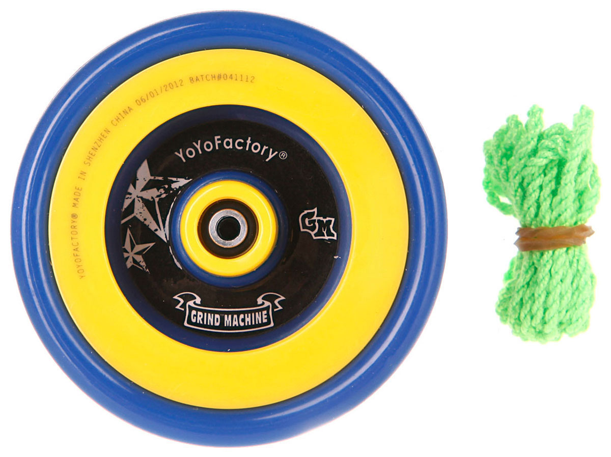 YoYoFactory Йо-йо PGM цвет синий желтыйGRIND MACHINE_синий, желтый YoYoFactory Йо-йо PGM цвет синий желтыйGRIND MACHINE_синий, желтыйЙо-йо YoYoFactory PGM - это пластиковый с металлическими элементами йо-йо с фиксированным гэпом и подшипником из нержавеющей стали. Йо-йо - это игрушка, состоящая из двух симметричных половинок соединенных осью, к которой прикреплена веревка. Современный йо-йо значительно отличается от тех, к которым многие привыкли. Сейчас йо-йо - это такая же часть молодежной культуры, как скейт, ВМХ или сноуборд. Йо-йо популярно во многих странах мира, таких как Россия, США и Япония. Ежегодно во всем мире проходят различные чемпионаты по игре с йо-йо, в том числе и Чемпионат России, в котором собираются лучшие игроки со всей страны.