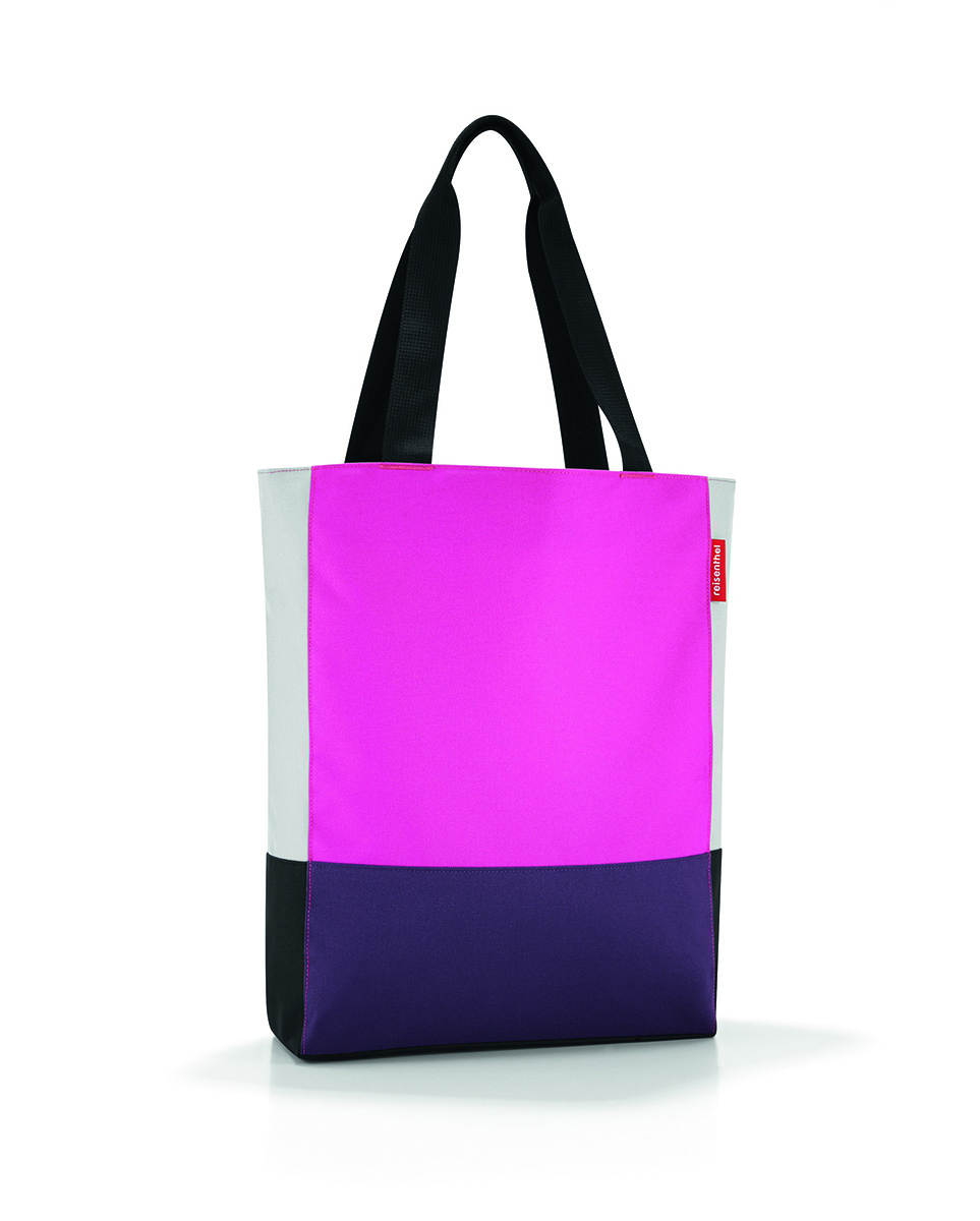Сумка женская Reisenthel Patchworkbag, цвет: розовый. HW3042HW3042 Сумка женская Reisenthel Patchworkbag, цвет: розовый. HW3042HW3042Универсальная женская сумка Reisenthel Patchworkbag изготовлена из плотного полиэстера ярких оттенков. Сумка содержит одно вместительное отделение, закрывающееся на застежку-молнию. Внутри расположен врезной карман на молнии. Изделие дополнено двумя практичными широкими ручками, которые позволят носить сумку, как в руках, так и на плече. Практичная сумка станет незаменимым аксессуаром для повседневного использования.