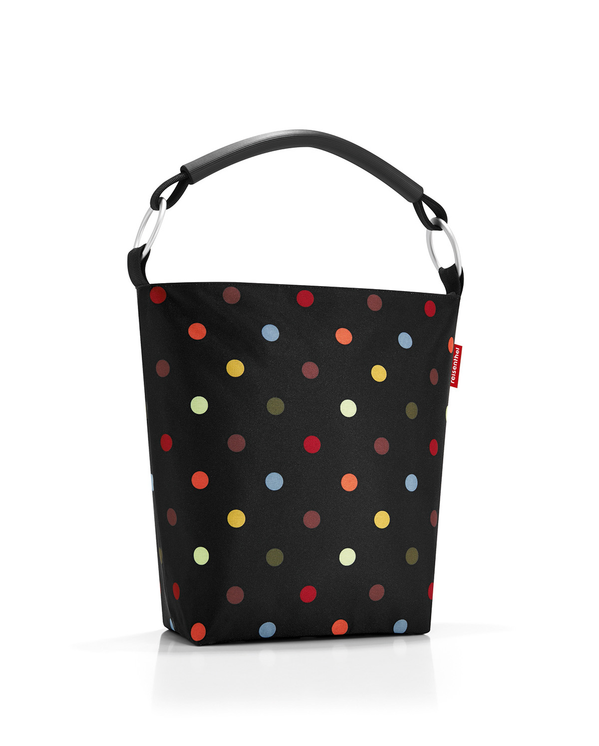 Сумка женская Reisenthel Ringbag, цвет: черный. TV7009TV7009 Сумка женская Reisenthel Ringbag, цвет: черный. TV7009TV7009Универсальная женская сумка Reisenthel Ringbag изготовлена из плотного полиэстера, оформлена принтом. Сумка содержит одно вместительное отделение, закрывающееся на застежку-молнию. Внутри расположен врезной карман на молнии и два накладных кармашка для мелочей. Изделие дополнено комфортной ручкой, которая надежно закреплена на два пластиковых кольца. Практичная сумка станет незаменимым аксессуаром для повседневного использования.