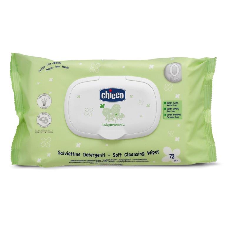 Chicco Салфетки очищающие Baby Moments с алоэ вера и ромашкой от 0 месяцев 72 шт2738100000 Chicco Салфетки очищающие Baby Moments с алоэ вера и ромашкой от 0 месяцев 72 шт2738100000Салфетки Chicco Baby Moments из мягкого нетканого полотна на основе целлюлозы мягко очищают кожу новорожденных. Формула с алоэ вера и ромашкой идеально подходит для гигиены во время смены подгузников, а также для чистоты рук и лица. Не содержит парабенов, лауритов сульфата натрия (SLS, SLES) и спирта. Дерматологически протестировано для чувствительной кожи. Гипоаллергенная формула позволяет свести к минимуму риск возникновения аллергии. Товар сертифицирован.