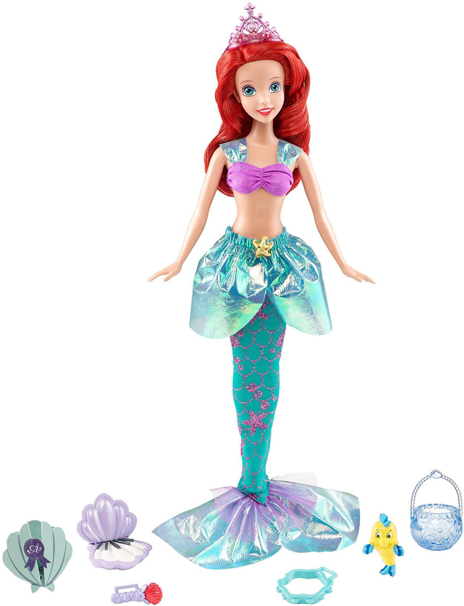 Disney Princess Кукла Ариэль на королевском балуCJK89_CJK91 Disney Princess Кукла Ариэль на королевском балуCJK89_CJK91Кукла Disney Princess Ариэль поможет вашей малышке окунуться в сказочный мир! Куколка с длинными красными волосами выполнена из высококачественного пластика в виде очаровательной Русалочки Ариэль. Яркий зеленый хвост русалочки легко снимается, и с ней можно играть, как с обычной куколкой. На голове у Ариэль красуется фиолетовая корона. В комплект входит игрушка в виде рыбки Флаундера и дополнительные аксессуары. Ваша малышка будет в восторге от такого подарка! Ручки, ножки и голова куколки подвижны. Ваша малышка с удовольствием будет играть с этой куклой, проигрывая сюжеты из любимого мультфильма или придумывая различные истории.