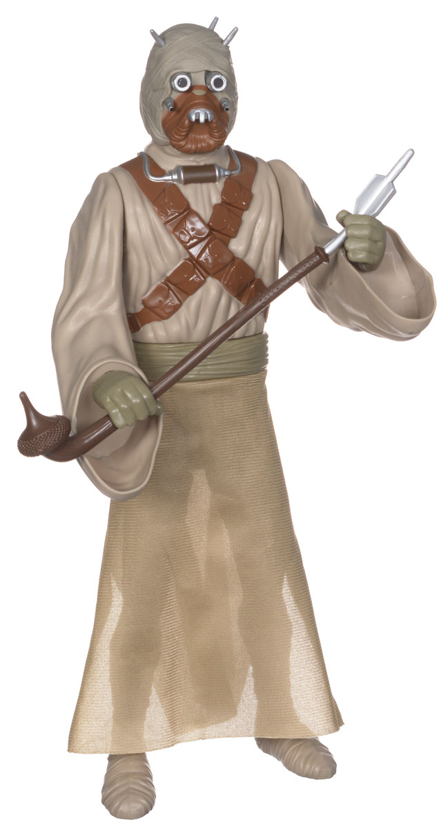 Star Wars Фигурка Тускен Райдер908060 Star Wars Фигурка Тускен Райдер908060Фигурка Star Wars Тускен Райдер выполнена в виде персонажа фантастической киноэпопеи Звездные Войны. Примитивные кочевые племена Тускенов, населяющие Татуин, - одни из самых таинственных персонажей саги. Доподлинно известно, что они не имеют отношения к роду человеческому, на их одежду и обычаи сильно повлиял ареал обитания - безжизненная пустыня. Основная часть населения галактики считает их бездушными варварами. Игрушка изготовлена из качественного цветного пластика, имеет подвижные части: голова поворачивается, руки и ноги двигаются, вращаются кисти рук. Герой облачен в бежевую текстильную мантию. Фигурка понравится как детям, так и взрослым коллекционерам, она станет отличным сувениром, а также займет достойное место в коллекции любого поклонника знаменитой космической саги.