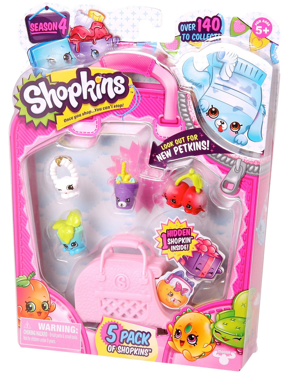 Moose Shopkins Набор фигурок 5 шт, в ассортименте56079 Moose Shopkins Набор фигурок 5 шт, в ассортименте56079Традиционный блистер с 5 персонажами – набор, характерный для коллекционных игрушек Moose: шопкинсов и их предшественников треш- монстриков всех сезонов. Но в этой упаковке вас ждет несколько сюрпризов. Конечно, основной из них – какие герои попадутся в блистере. В серии вышло более 140 персонажей, включая редких и лимитированных. В этом наборе вас гарантированно ждут четыре шопкинса и один петкинс – представитель семейства питомцев Шопвилля, появившегося лишь в 4 сезоне. И, наконец, один из четырех шопкинсов прячется в сумочке, так что он продолжит оставаться загадкой, даже когда набор будет у вас в руках. Откройте сумочку и узнайте, кто там. В комплекте: 5 фигурок из 4 сезона Shopkins, сумочка Petkins и руководство коллекционера. УВАЖАЕМЫЕ КЛИЕНТЫ! Обращаем ваше внимание на возможные изменения в дизайне фигурок, связанные с ассортиментом продукции. Поставка осуществляется в зависимости от наличия на складе.