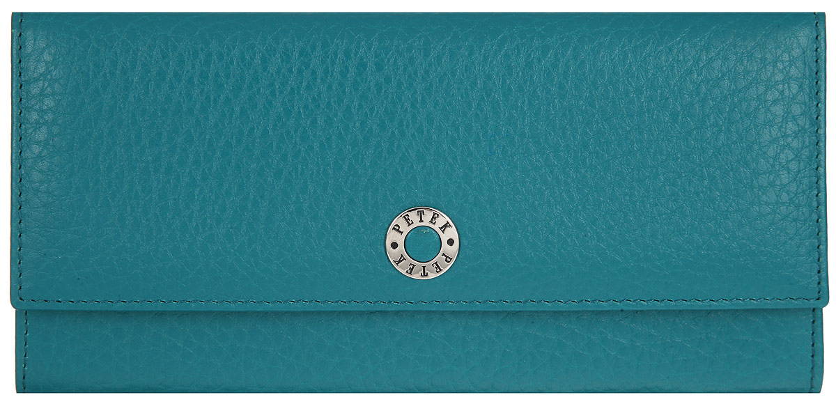 Портмоне женское Petek 1855, цвет: бирюзовый. 301.46B.32301.46B.32 Turquoise Портмоне женское Petek 1855, цвет: бирюзовый. 301.46B.32301.46B.32 TurquoiseСтильное женское портмоне Petek 1855 выполнено из натуральной лакированной кожи с фактурным тиснением. Портмоне закрывается на клапан с застежкой-кнопкой. Клапан оформлен металлическим элементом с гравировкой названия бренда. Внутри имеется одно отделение для купюр и два кармана с прозрачным сетчатым окошком. Снаружи, под клапаном находятся два кармана для чеков и документов. На задней стенке расположен открытый карман с отделением на застежке-молнии для мелочи. Изделие упаковано в фирменную коробку. Оригинальный дизайн портмоне не оставит равнодушной ни одну представительницу прекрасной половины человечества.
