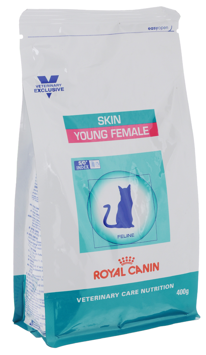Корм сухой Royal Canin Young Female Skin для стерилизованных кошек с момента операции до 7 лет, 400 г22263 Корм сухой Royal Canin Young Female Skin для стерилизованных кошек с момента операции до 7 лет, 400 г22263Royal Canin Young Female Skin - полнорационный сухой корм для стерилизованных кошек до 7 лет с повышенной чувствительностью кожи и шерсти. Разбавление мочи: - увеличение объема мочи одновременно снижает содержание в ней минеральных веществ, из которых формируются струвитные и оксалатные кристаллы. Таким образом, создаются условия, неблагоприятные для образования камней в мочевыводящих путях. Барьерная функция кожи: - комплекс, состоящий из ниацина, инозита, холина, гистидина и пантотеновой кислоты, уменьшает потерю жидкости через кожу и усиливает ее барьерную функцию. S/O Index : Знак S/O Index на упаковке означает, что диета предназначена для создания в мочевыделительной системе среды, неблагоприятной для образования кристаллов оксалата кальция. Состав: дегидратированные белки животного происхождения (птица), кукуруза, пшеничная клейковина, кукурузная клейковина, рис, животные жиры, гидролизат, белков животного...