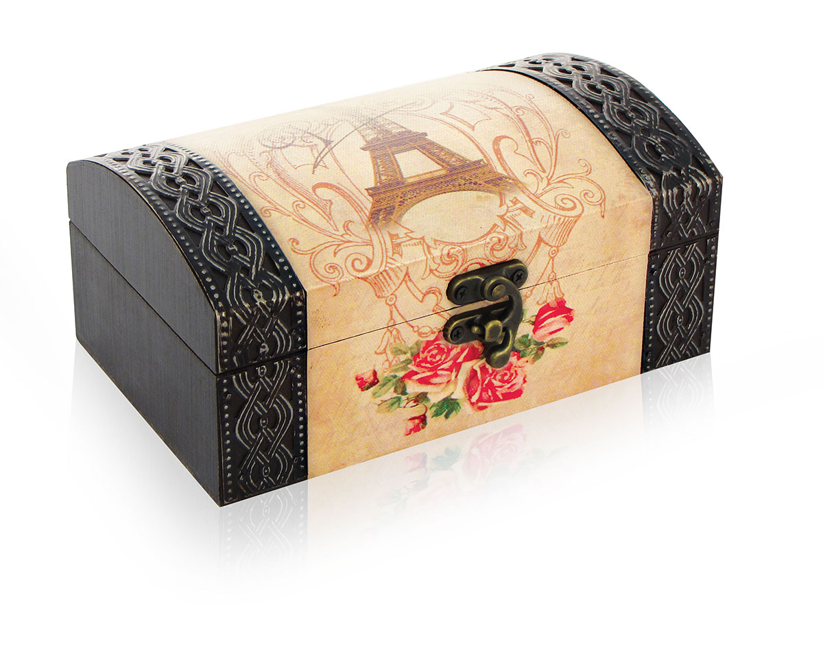 Teabreeze Ройбос с черникой чайный напиток в подарочной шкатулке, 100 г4620009893067 Teabreeze Ройбос с черникой чайный напиток в подарочной шкатулке, 100 г4620009893067Черничные ягоды и крупно помолотый ройбос – это простое сочетание дает нежный и гармоничный вкус. Золотистые иголочки ройбоса, выросшего под жарким солнцем Южной Африки, похожи на чайный лист высокого качества, и, при правильной заварке, не уступают черному чаю в глубине и сочности цвета. Кроме того, в отличие от чая, ройбос не содержит кофеина, но в той же мере обладает прекрасными тонизирующими качествами. А еще этот напиток хорош тем, что не теряет своих вкусовых качеств, даже когда остынет. В сочетании с черникой ройбос приобретает еще и яркие ягодные нотки, рождая напиток с великолепно уравновешенным вкусом и тонким ароматом. Напиток Ройбос с черникой - оригинальный, ни на что не похожий, - отлично утоляет жажду и прекрасно подходит для того, чтобы скоротать летний полдень. Teabreeze Ройбос с черникой в подарочной шкатулке станет отличным подарком любителям чая.