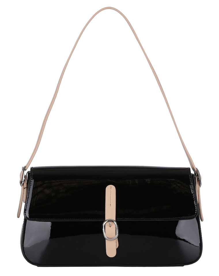 Сумка женская Fabretti, цвет: черный. F4715F4715 black Сумка женская Fabretti, цвет: черный. F4715F4715 blackЖенская сумка FABRETTI черного цвета. Модель выполнена из натуральной кожи и имеет откидную часть, закрывающуюся на магнитную кнопку. Внутри: два отделения, в одном отделение на боковой стенке два открытых кармана, для мелочей и мобильного телефона, в другом отделении на боковой стенке карман на молнии. Сумка носится на сгибе руки или на плече. Закрывается на пластиковую молнию. Кожа плотная, форму держит. Размеры меньше формата А4.