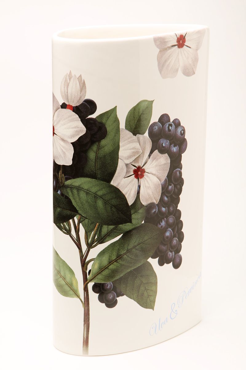 Ваза Ceramiche Viva Нежность, высота 30 см. 8617586175 Ваза Ceramiche Viva Нежность, высота 30 см. 8617586175Изящная ваза Ceramiche Viva Нежность изготовлена из керамики и оформлена цветочным рисунком. Изделие сочетает в себе оригинальный дизайн с максимальной функциональностью. Ваза Ceramiche Viva Нежность дополнит интерьер офиса или дома и станет желанным подарком для ваших близких. Диаметр вазы по верхнему краю: 16 см. Высота вазы: 30 с