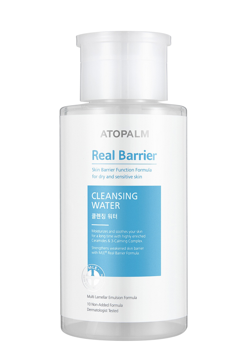 Atopalm Очищающая вода Real Barrier, 250 мл8809048415607 Atopalm Очищающая вода Real Barrier, 250 мл8809048415607Компанияпроизводитель Neopharm разработала уникальную технологию защиты кожи, основанную на MLE. MLE – это многослойная эмульсия, которая воспроизводит слоистую структуру кожи и быстро и эффективно восстанавливает её барьерную функцию. Серия средств Real Barrier содержит комплекс компонентов, которые успокаивают, восстанавливают и защищают чувствительную и сухую кожу. Вода бережно и мягко очищает, не пересушивая и не повреждая чувствительную кожу. Подходит для снятия макияжа..