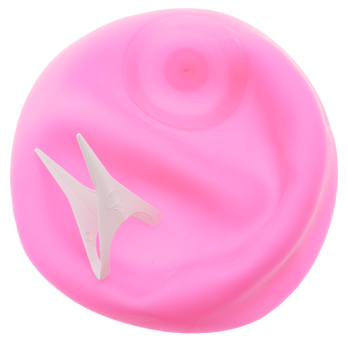 Bradex Мяч-жвачка Wubble Bubble BallDE 0116 Bradex Мяч-жвачка Wubble Bubble BallDE 0116Мяч-жвачка Bradex Wubble Bubble Ball будет прекрасным развлечением для ваших детей! Его можно пинать, катать, кидать, играть в вышибалы и не бояться получить ушибы и травмы. Мяч-жвачка выглядит, как жвачка, двигается, как жвачка, но не предназначен для жевания. Он понравится не только детям, но и их родителям, ведь он такой мягкий и на нем так здорово сидеть или лежать. Может надуваться до 90 см в диаметре! Мяч легко накачать любым насосом (не входит в комплект) при помощи специального адаптера, входящего в комплект.